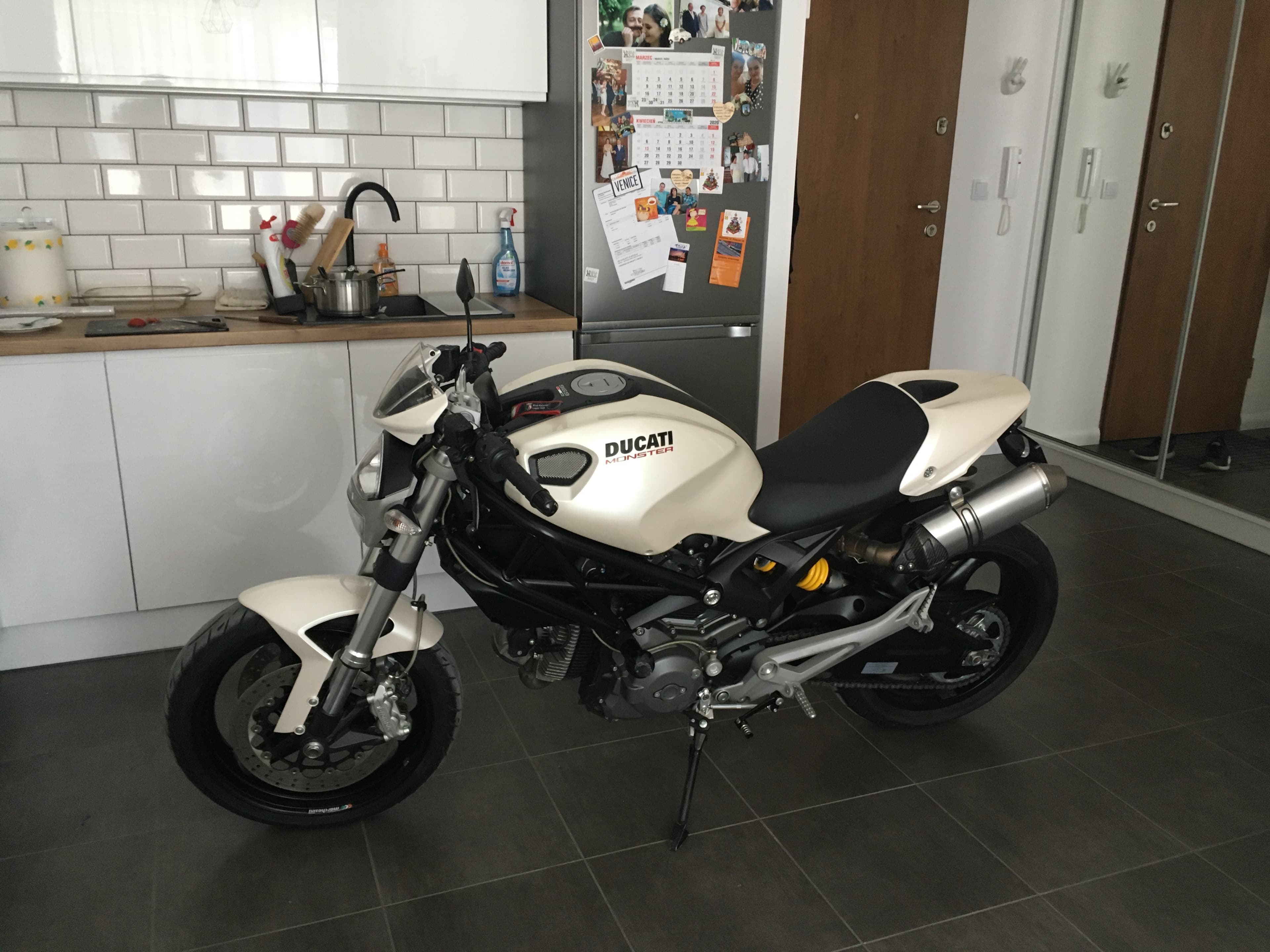 Sprzedam eleganckiego Ducati Monster 696 — image 1